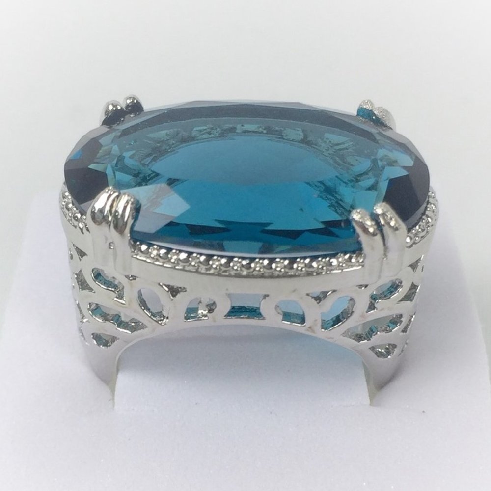 🎉Beautiful Big Blue Statement Ring - Picture 6 of 8